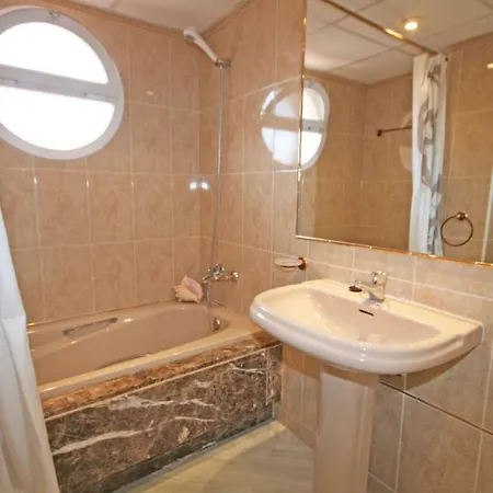 Two-bedroom Holiday In Estepona