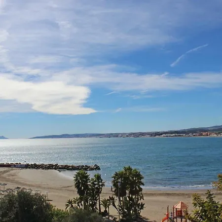 Two-bedroom Holiday In * Estepona