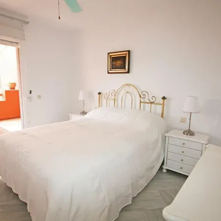 Two-bedroom Holiday In * Estepona