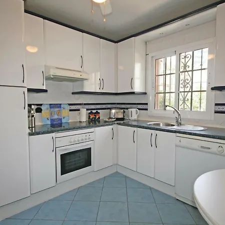 Casa de Férias Two-bedroom Holiday In Estepona